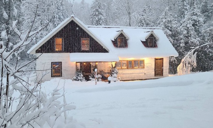 Mayo Ski Chalet | The Cardinal and spa