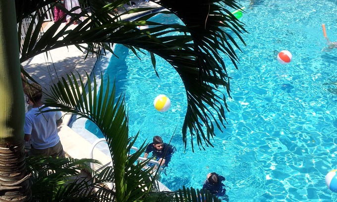 Vero Beach Hotel | The Caribbean Court Boutique Hotel
