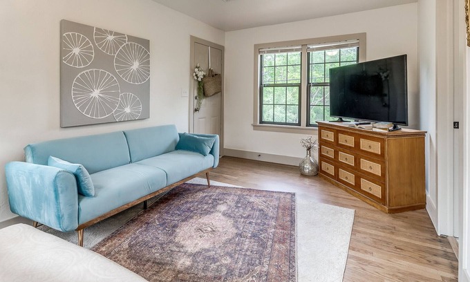 Central Oklahoma City Apartment | The Carriage House