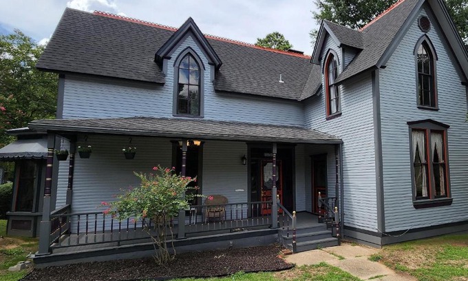 Pittsburg Bed & Breakfast | The Carson House Bed & Breakfast