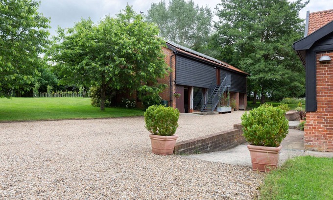 Eye Cottage | THE CART LODGE AT GROVE BARN, pet friendly, with a garden in Eye