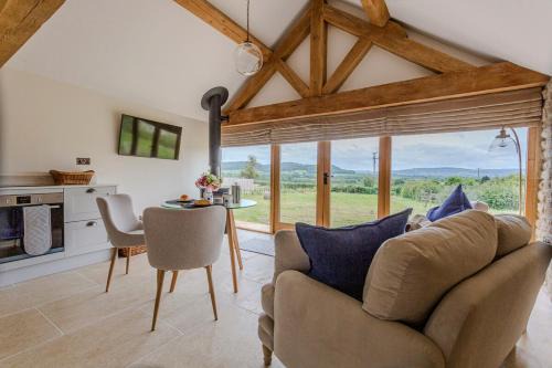 Tytherington House | The Cart Shed - romantic hideaway with a view!