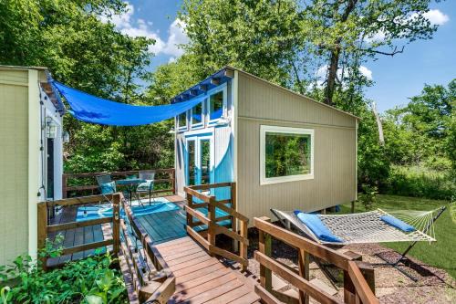 Weatherford House | The Casa Estiva- A Restful Getaway in the Forest in Weatherford, TX