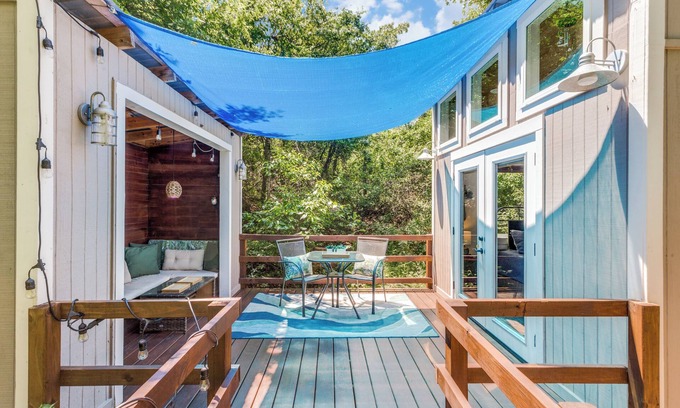 Weatherford Cottage | The Casa Estiva- Peaceful Forest Getaway 30 Min. West of Fort Worth