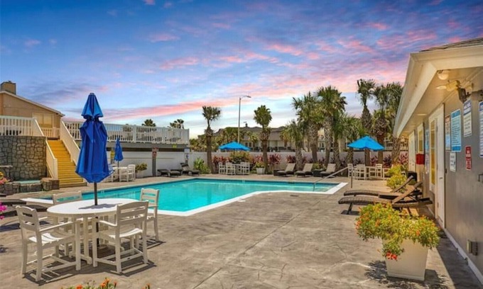 Galveston Condo | The Castaways Retreat