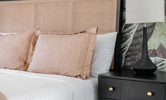 Vilano Beach Hotel | The Castillo Queen Studio -5 min walk to beach!