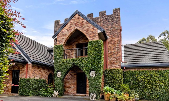 Bonville Bed & Breakfast | The Castle at Bonville
