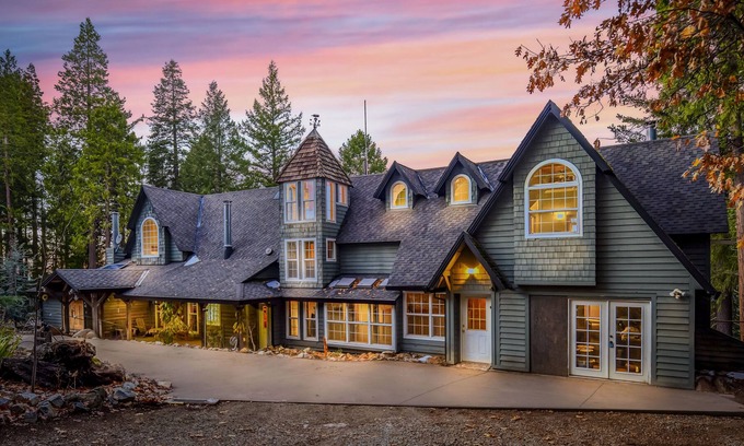 Nevada City Ski Chalet | The Castle on The Ridge, Luxury Off-Grid Experience