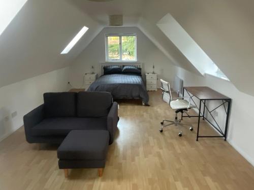 Peterborough Apartment | The Cedars