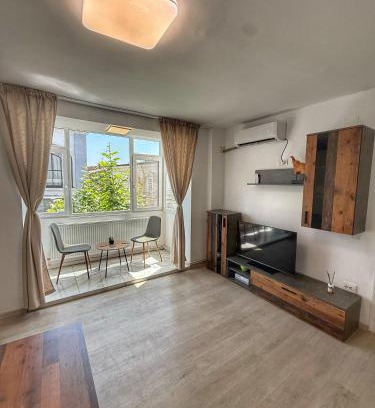 Craiova Apartment | The Central Apartment Self Check-in Old Town