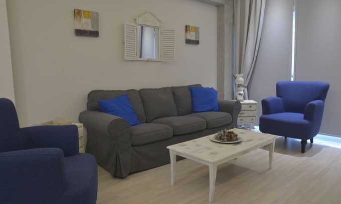 City Centre Apartment | THE CENTRAL SUITES < ARMONIA > IN THE HEART OF NICOSIA