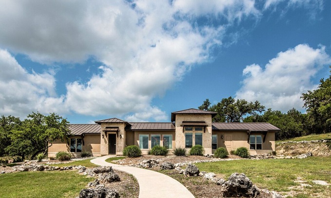 Spring Branch House | The Century Oak: 3-Unit Estate next to Remi's Ridge & Hayes Hollow!
