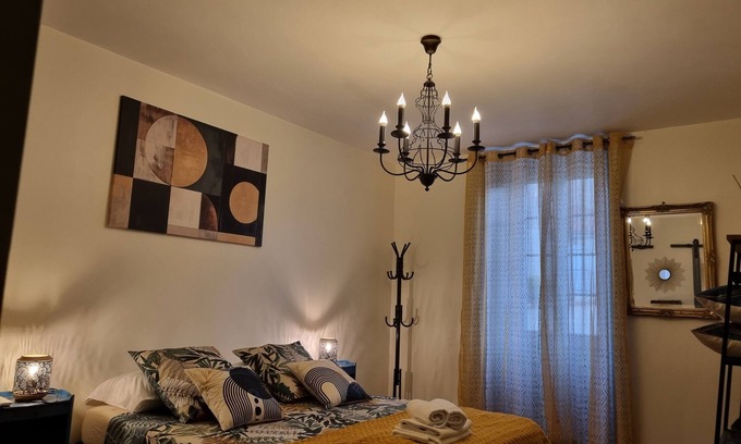 Saint-Meme-les-Carrieres Apartment | The Charentais cocoon