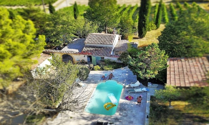 La Motte-dʼAigues House | The charm of an authentic property at the foot of Lubéron