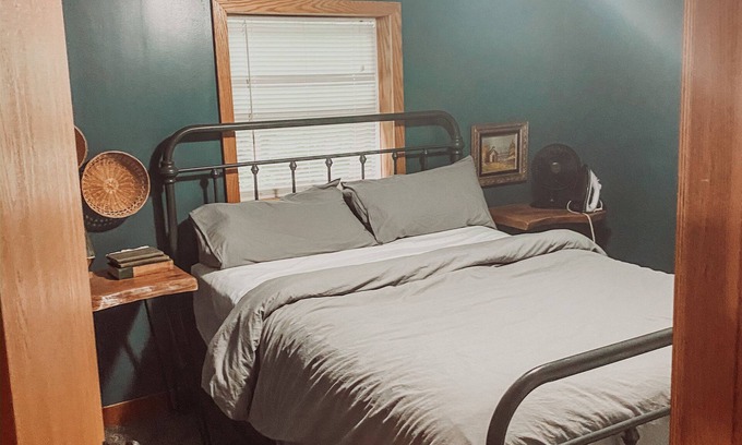 McConnelsville Cabin | The Charmer