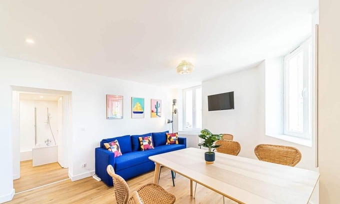 Sainte-Foy-les-Lyon Apartment | The charming Marcellin 6 people Sainte-Foy-lès-Lyon