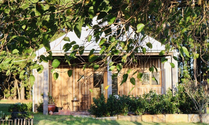 Somersby Cabin | The Charming StudionEscape to Somersby – A Peaceful, Pet-Friendly Retreat