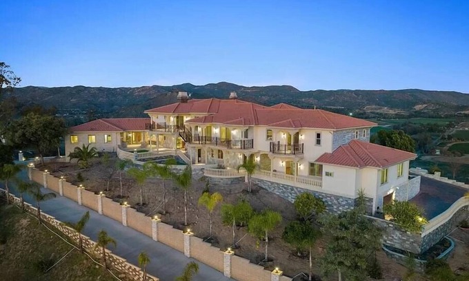 Escondido House | The Chateau Escondido
