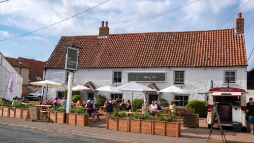 Thornham Hotel | The Chequers Inn, Thornham