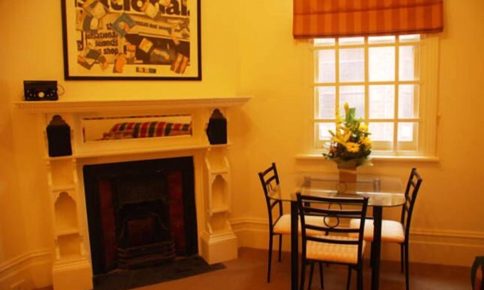 North Melbourne Apartment | The Chetwynd Apartment | North Melbourne