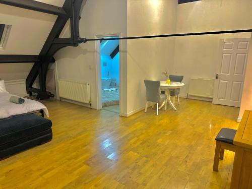 Droylsden House | The Church M
