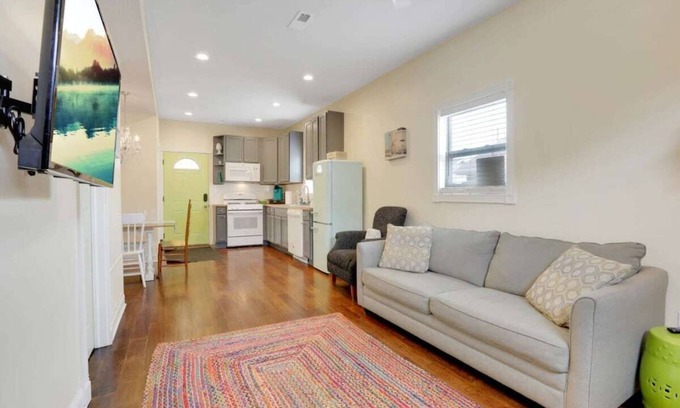 West Columbus House | The City Cottage - Unique and Cozy