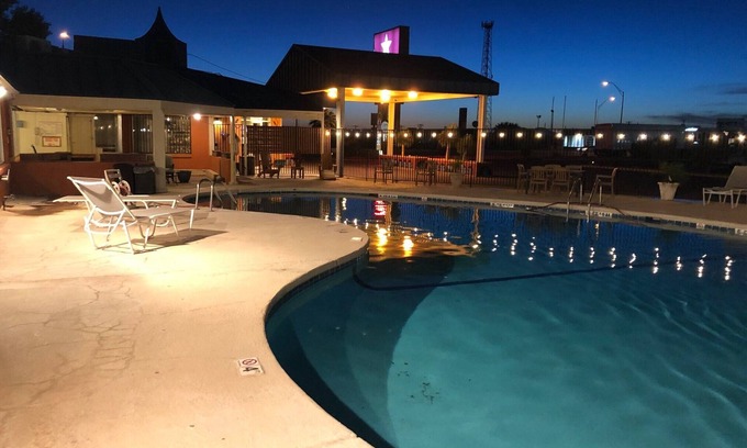 Alamogordo Hotel | The Classic Desert Aire Hotel