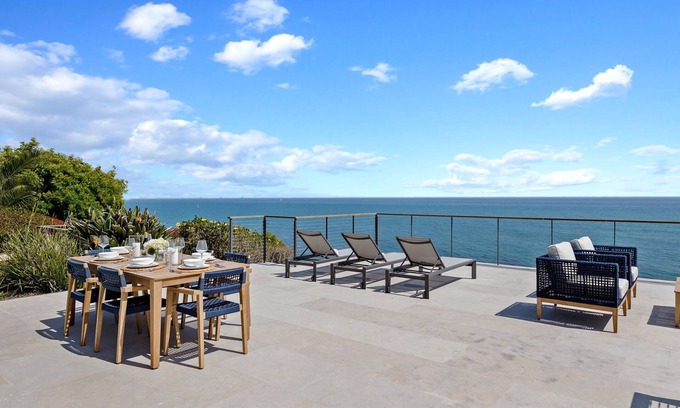 East Mesa House | The Cliff - 80' of Prime Bluff Oceanfront