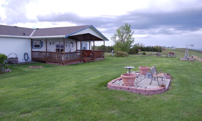 Brule House | "The Cliff House" at Lake Mac - Fabulous View with Lots of On-Site Activities