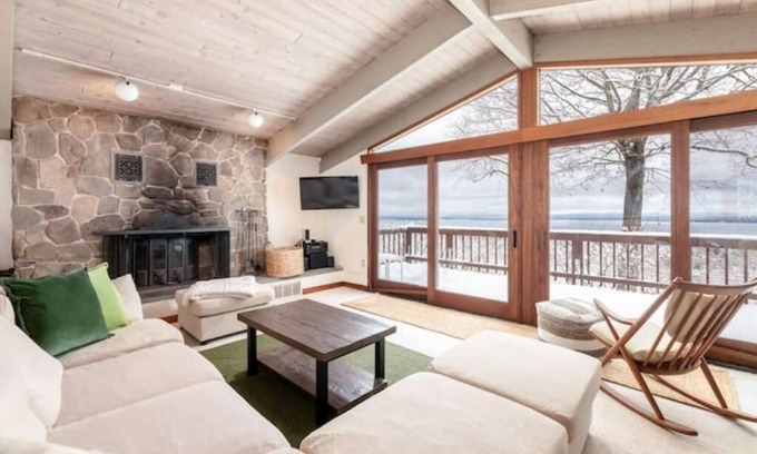 Gilford House | The Cliff House - Gilford, NH