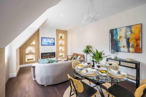 West Cliff Apartment | The Cliff Manor