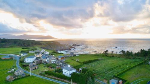Loiba House | The Cliffs - Picon Seaside Cottage