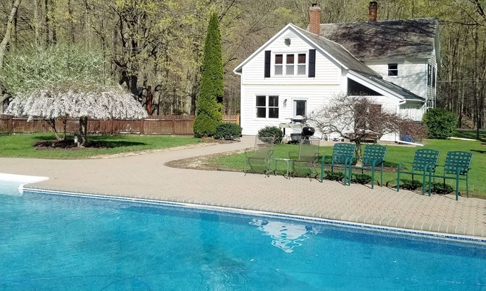 Granby Other | The Cliffview Farmhouse in the Heart of Horse Country!