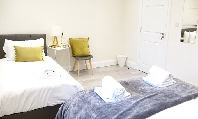 Harlington Hotel | The Close Airport