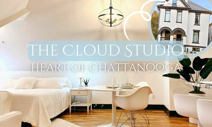 Downtown Chattanooga Apartment | The Cloud Studio: Prime Downtown Location