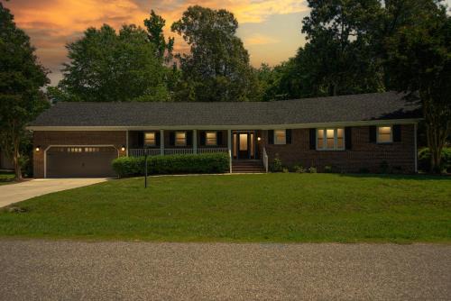 Snug Harbor House | The Clubhouse