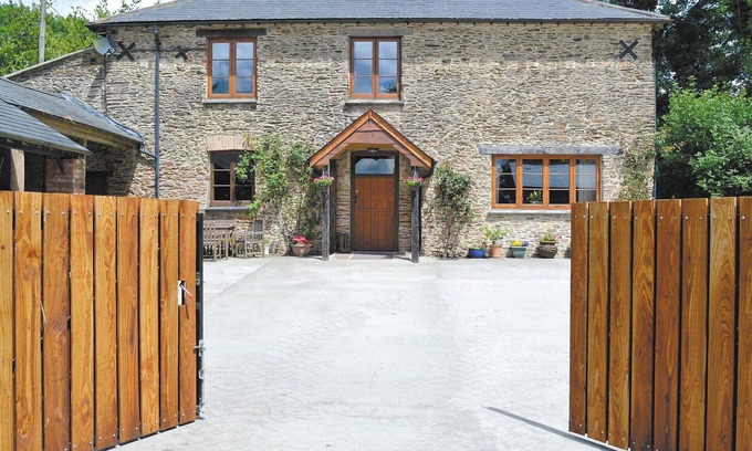Brushford Cottage | The Coach House - EXG