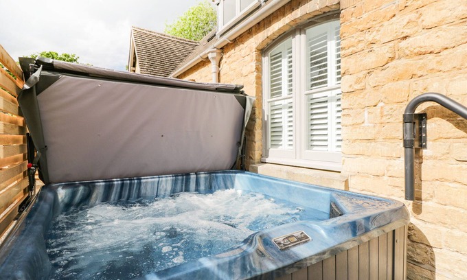 Westonbirt Cottage | The Coach House