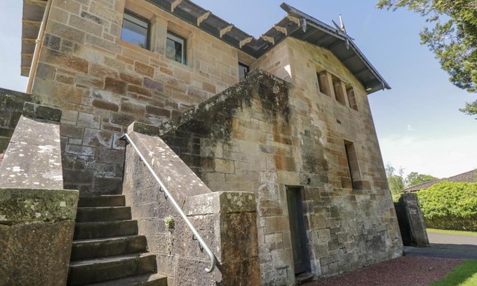 Glasgow House | The Coach House - Holmwood