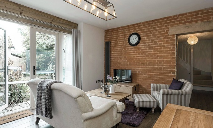 Saham Toney Cottage | The Coach House - UKC2365