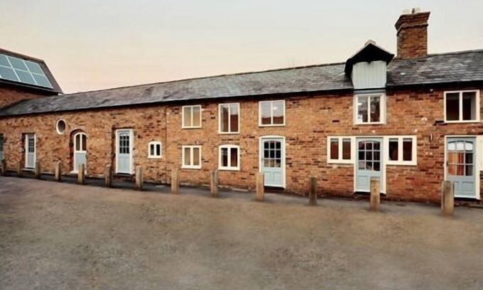 Wem Hotel | The Coaching Barns