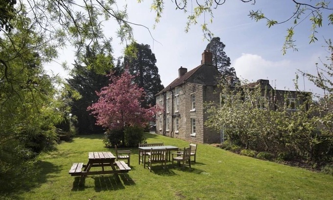 Potter Brompton Hotel | The Coachman Inn