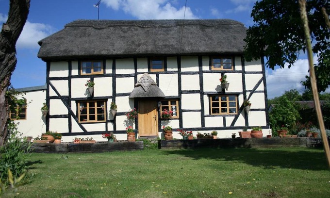 Pershore Bed & Breakfast | The Cobblers Bed and Breakfast