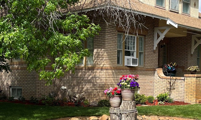 Bynum Bed & Breakfast | The Coffey House