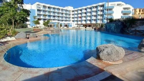 Las Galletas Apartment | The colorful house - Green Park