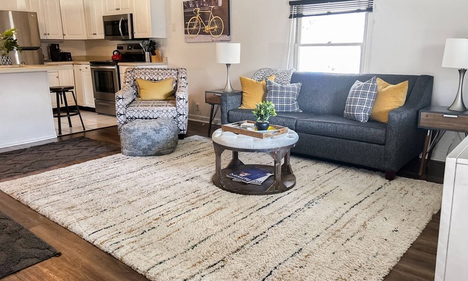 Indianapolis Apartment | The Comfy Carriage House