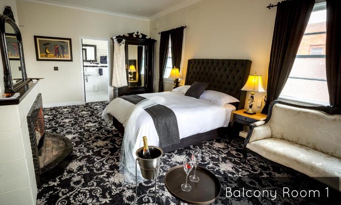 Tenterfield Hotel | The Commercial Boutique Hotel