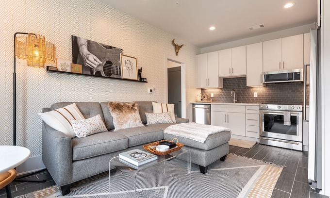 Hillsboro Village Condo | The Commodore - Steps Away from Hillsboro Village