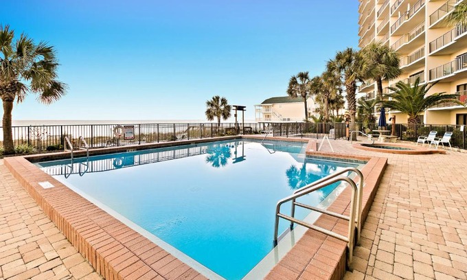 Lower Grand Lagoon Apartment | The Commodore