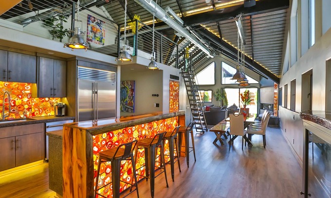 Stateline Villa | The Condo at Stateline, Exclusive and Luxurious.